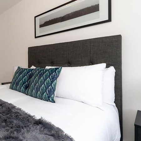 Modern 2 Bedroom Apartment In Wimbledon London Exterior photo